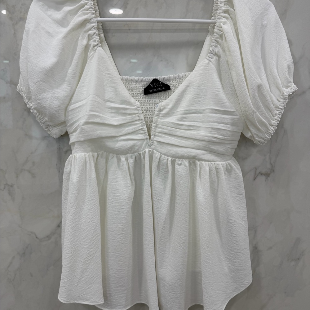 Vici Ivory Ruched Puff Sleeve Blouse